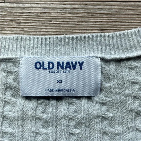 Old Navy Gray Cardigan Sweater Cropped Knit - Picture 2 of 3